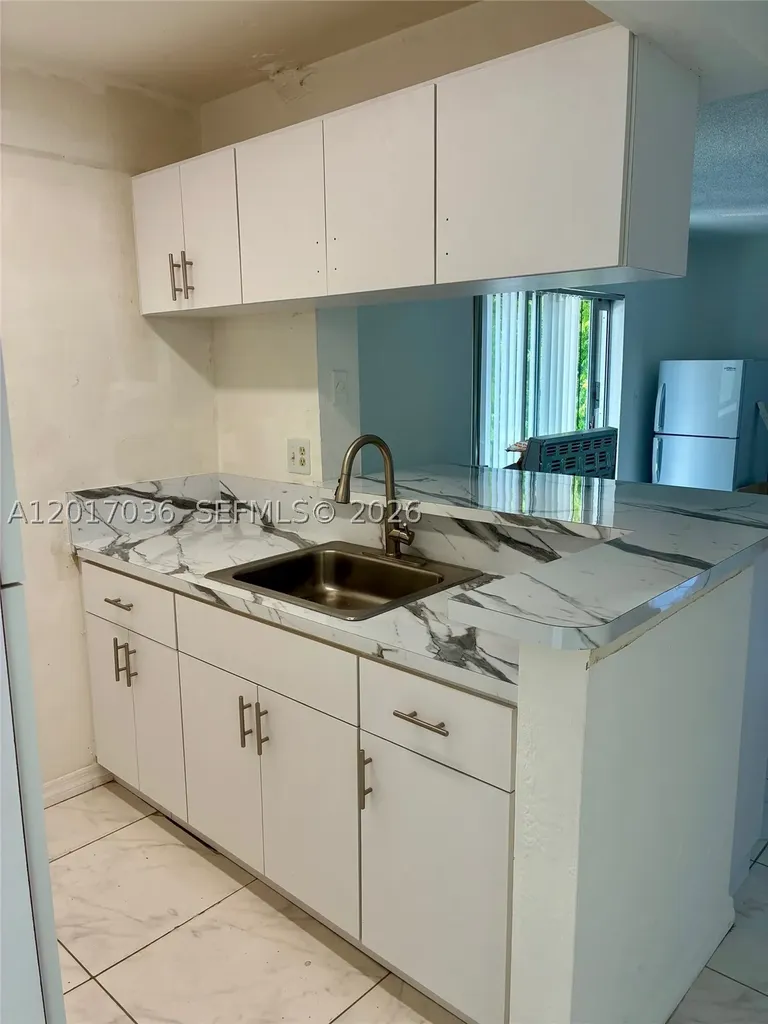10832 N Kendall Drive Miami FL 33176