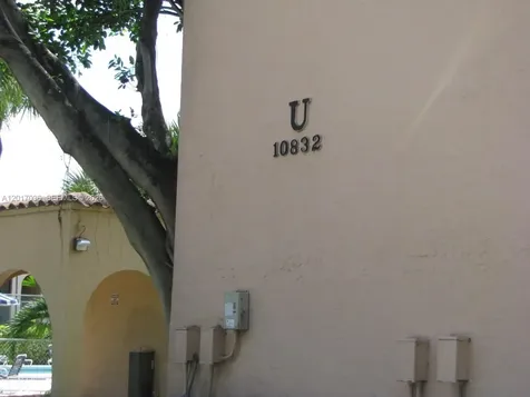 10832 N Kendall Drive Miami FL 33176
