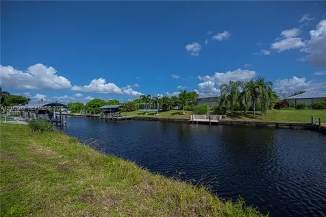 3725 SE 13th Avenue Cape Coral FL 33904