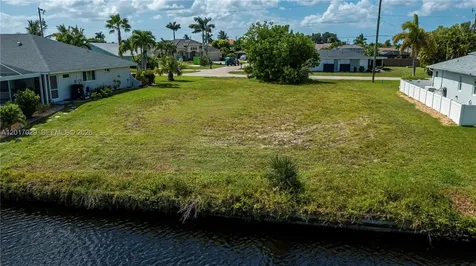 3725 SE 13th Avenue Cape Coral FL 33904