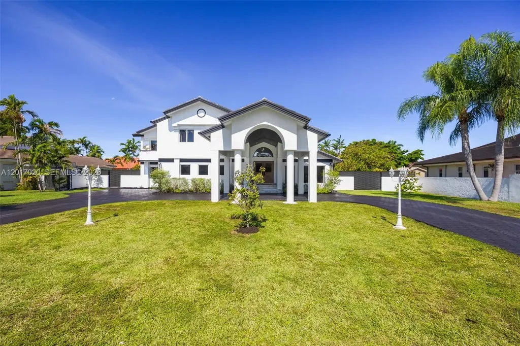 3352 SW 110th Avenue Miami FL 33165