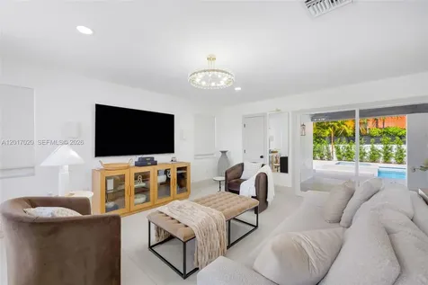 3352 SW 110th Avenue Miami FL 33165