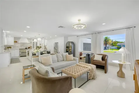 3352 SW 110th Avenue Miami FL 33165