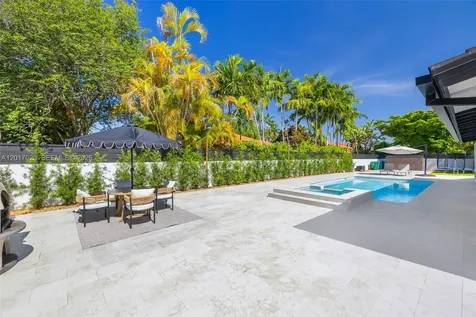 3352 SW 110th Avenue Miami FL 33165