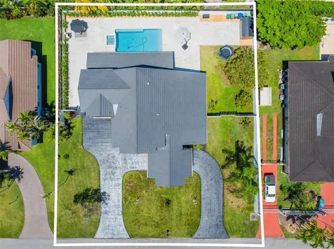 3352 SW 110th Avenue Miami FL 33165