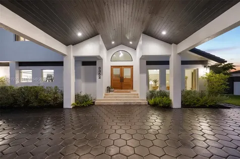 3352 SW 110th Avenue Miami FL 33165