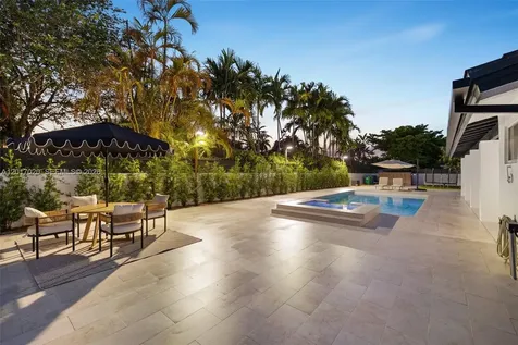 3352 SW 110th Avenue Miami FL 33165
