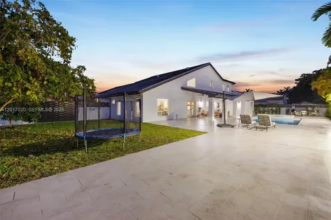 3352 SW 110th Avenue Miami FL 33165