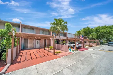 14154 Kendale Lakes Circle Miami FL 33183