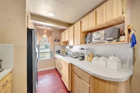 14154 Kendale Lakes Circle Miami FL 33183