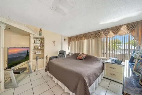 14154 Kendale Lakes Circle Miami FL 33183