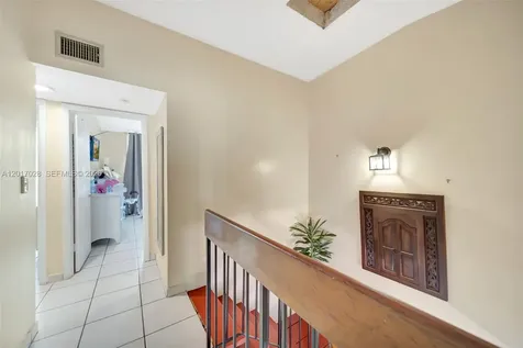 14154 Kendale Lakes Circle Miami FL 33183