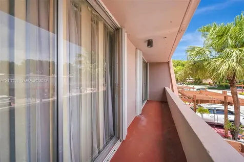 14154 Kendale Lakes Circle Miami FL 33183