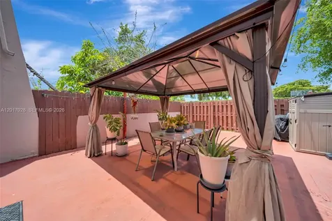 14154 Kendale Lakes Circle Miami FL 33183