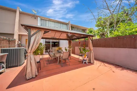 14154 Kendale Lakes Circle Miami FL 33183