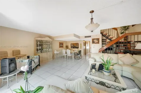 14154 Kendale Lakes Circle Miami FL 33183