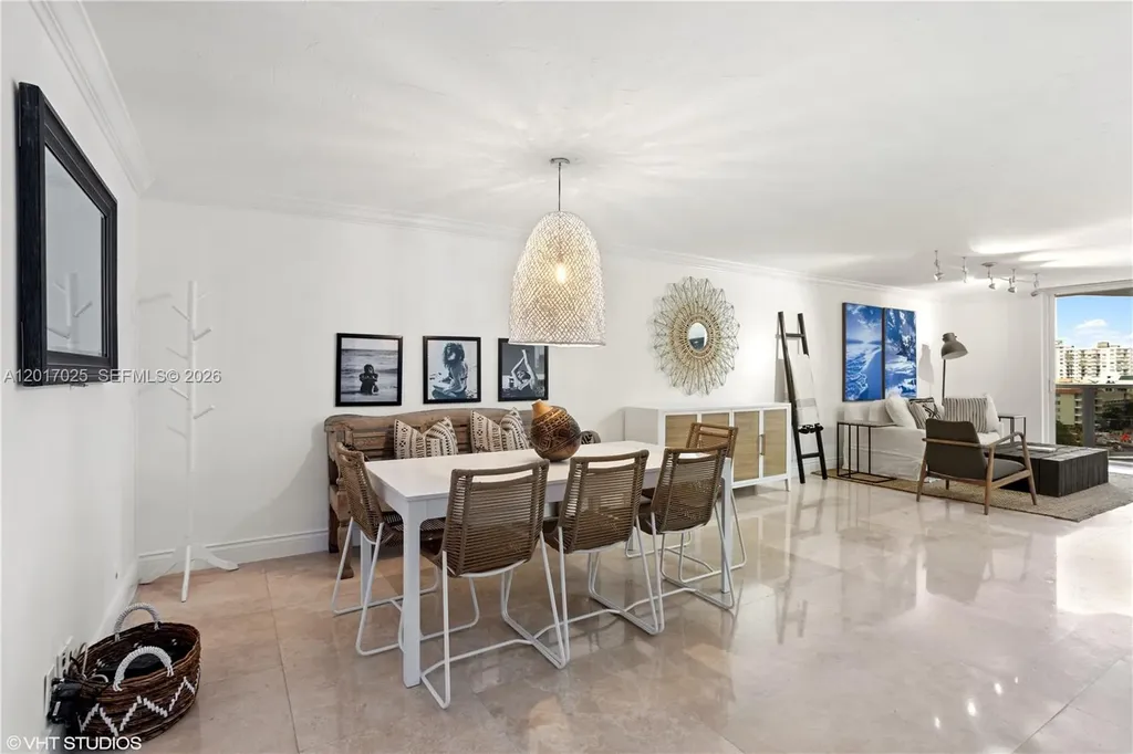 2401 Collins Avenue Miami Beach FL 33140