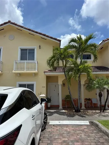 7459 NW 178th Terrace Hialeah FL 33015