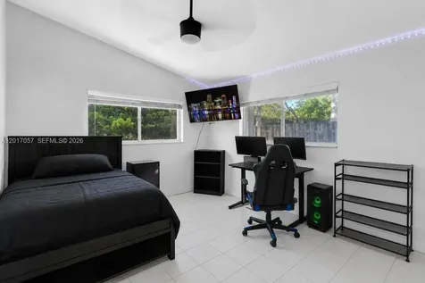 9470 NW 33rd Manor Sunrise FL 33351