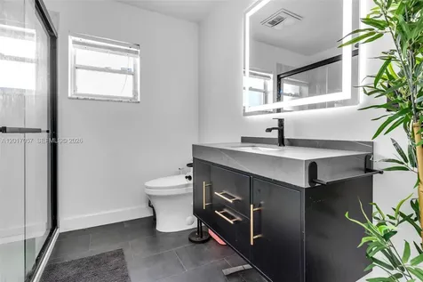 9470 NW 33rd Manor Sunrise FL 33351