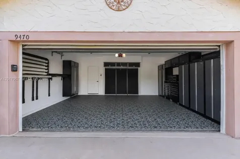 9470 NW 33rd Manor Sunrise FL 33351