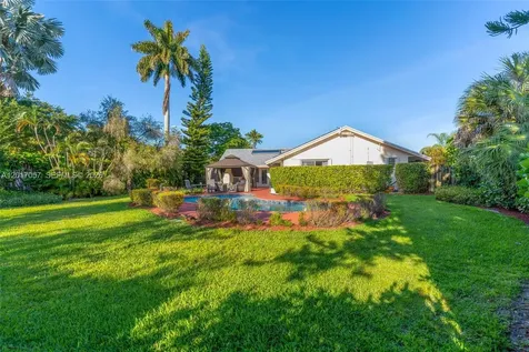 9470 NW 33rd Manor Sunrise FL 33351