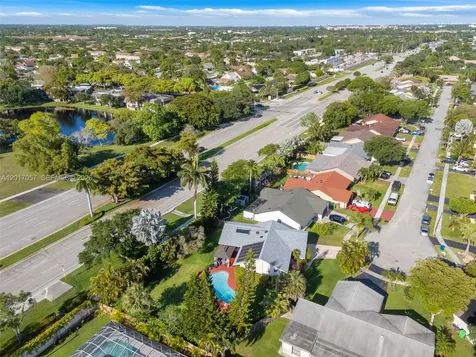 9470 NW 33rd Manor Sunrise FL 33351