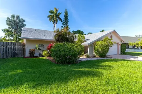 9470 NW 33rd Manor Sunrise FL 33351