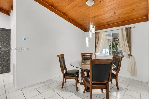 9470 NW 33rd Manor Sunrise FL 33351