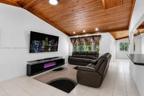 9470 NW 33rd Manor Sunrise FL 33351