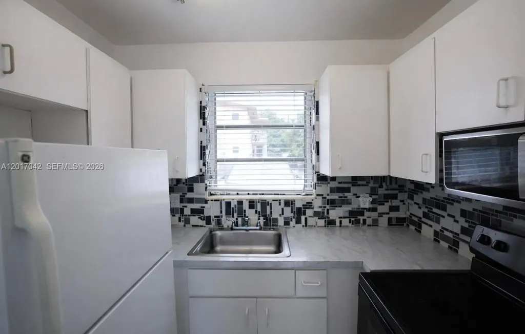 4381 W Flagler Street Miami FL 33134