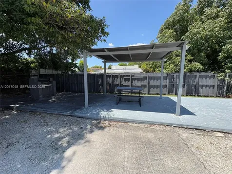 3237 SW 4th Street Miami FL 33135