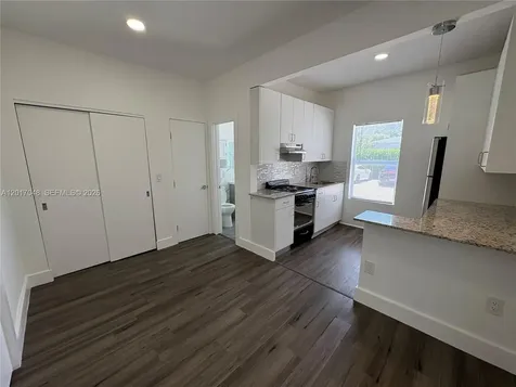 3237 SW 4th Street Miami FL 33135