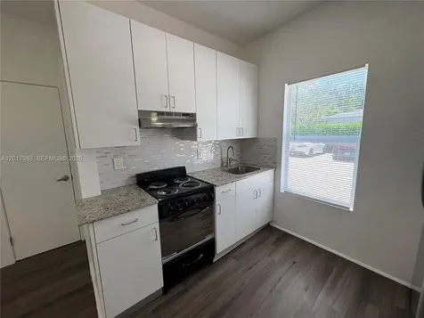 3237 SW 4th Street Miami FL 33135