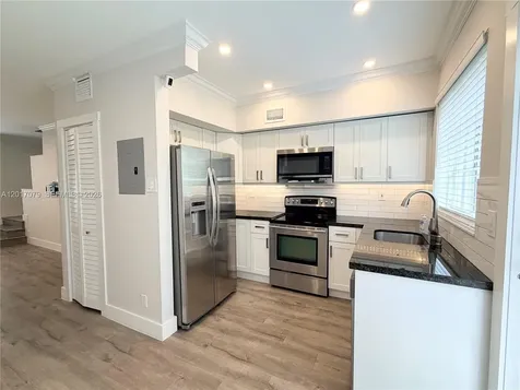 21 Madeira Avenue Coral Gables FL 33134