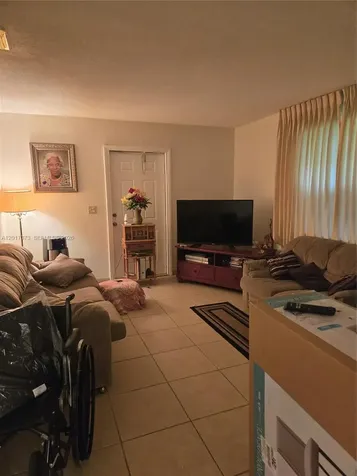 625 NW 9th Court Hallandale Beach FL 33009