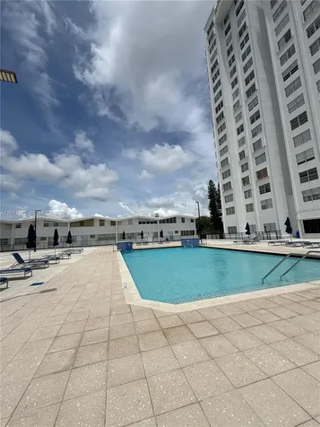 2750 NE 183rd Street Aventura FL 33160