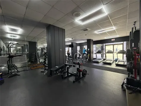 2750 NE 183rd Street Aventura FL 33160