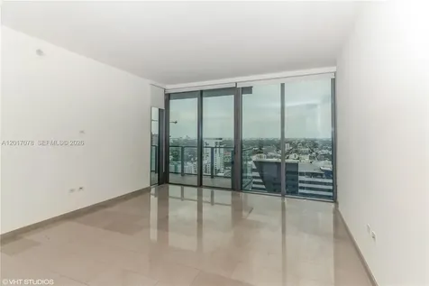 88 SW 7th Street Miami FL 33130