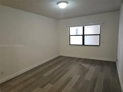 8290 Lake Drive Doral FL 33166