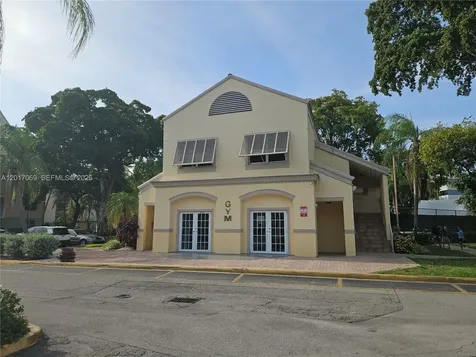 8290 Lake Drive Doral FL 33166