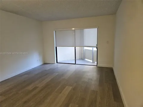 8290 Lake Drive Doral FL 33166