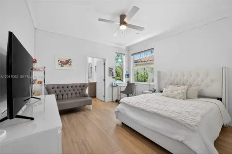 Weston FL 33327