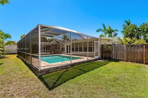 8751 SW 193rd Terrace Cutler Bay FL 33157
