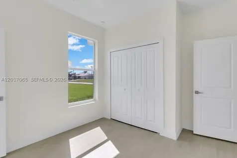 1827 Embers Parkway W Cape Coral FL 33993