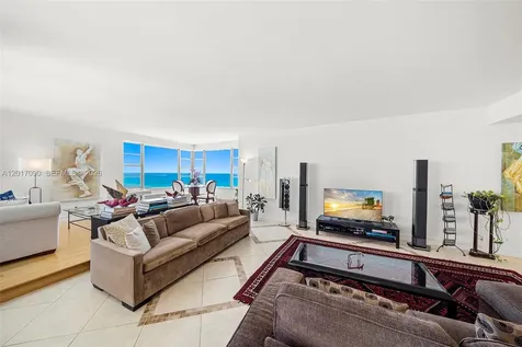 5255 Collins Avenue Miami Beach FL 33140