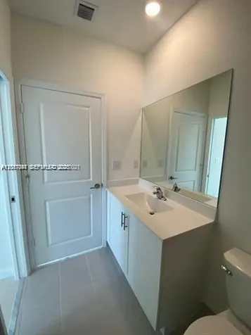 575 NE 208th Terrace Miami FL 33179