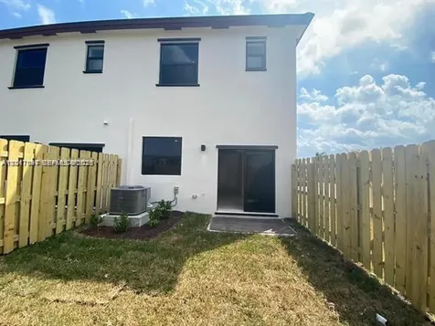 575 NE 208th Terrace Miami FL 33179