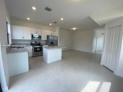 575 NE 208th Terrace Miami FL 33179