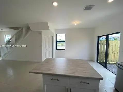 575 NE 208th Terrace Miami FL 33179